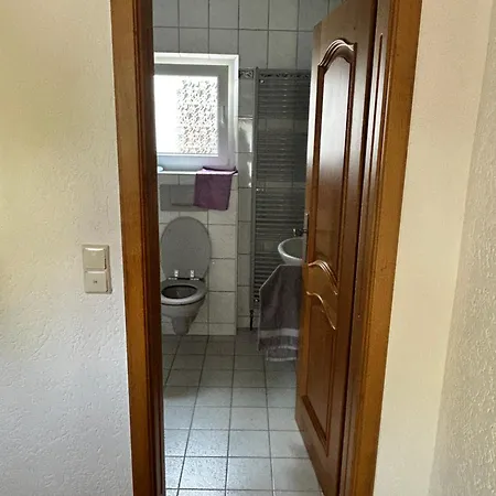Monteurzimmer, Business-room, 1-bett, 2-bett, 3-bett, Kueche, Smart-tv * Oedheim