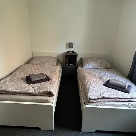 Quarto em Acomodações Particulares Monteurzimmer, Business-room, 1-bett, 2-bett, 3-bett, Kueche, Smart-tv Oedheim